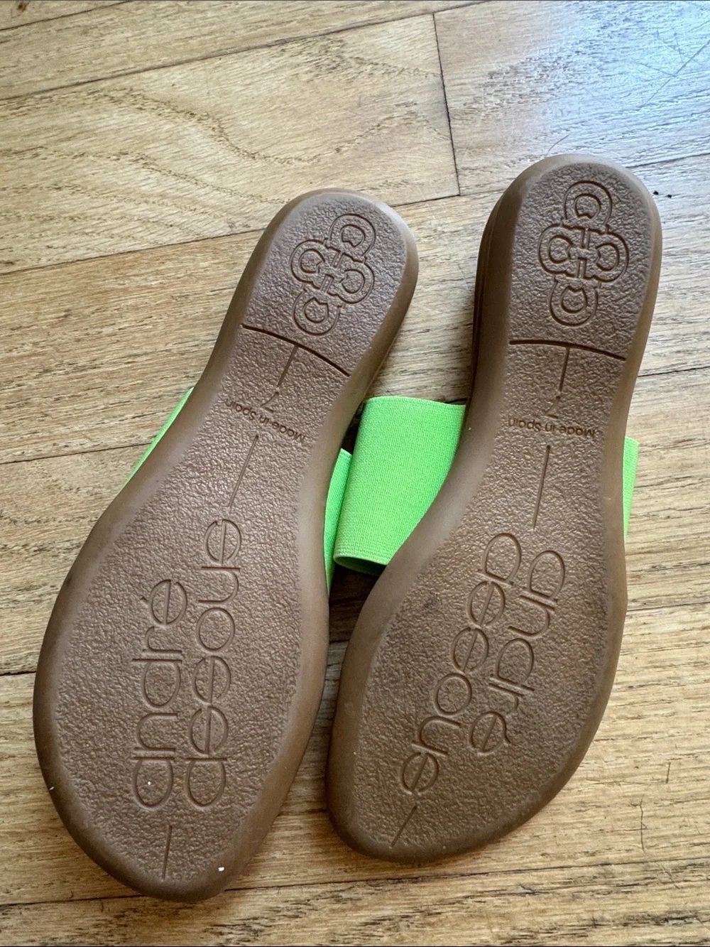 Andre Assous Nice Style Lime Green Slide Sandal, size 7